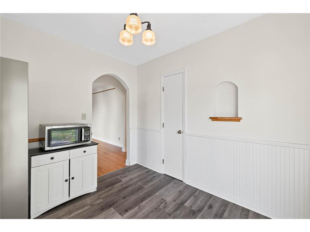 1049 Sterling Street N Maplewood MN 55119 6803116 image9