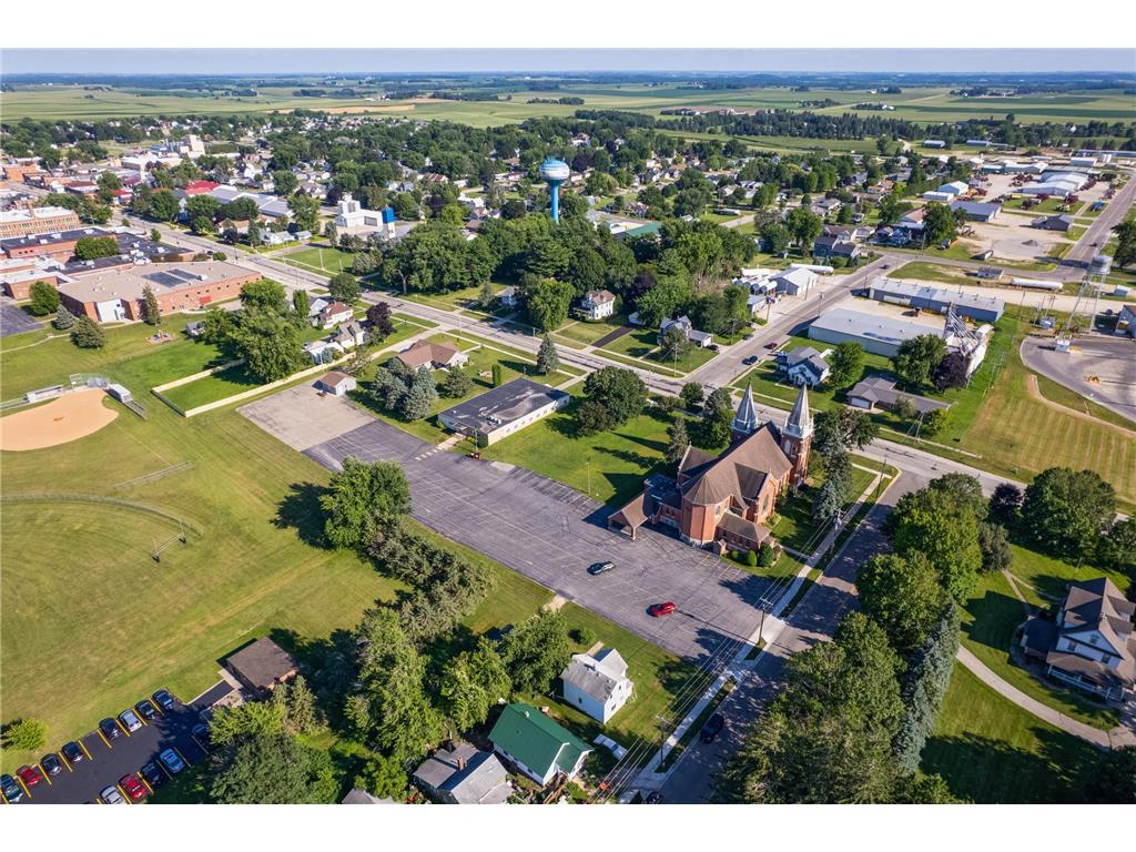 105 10th Street NW Plainview MN 55964 6777315 image24