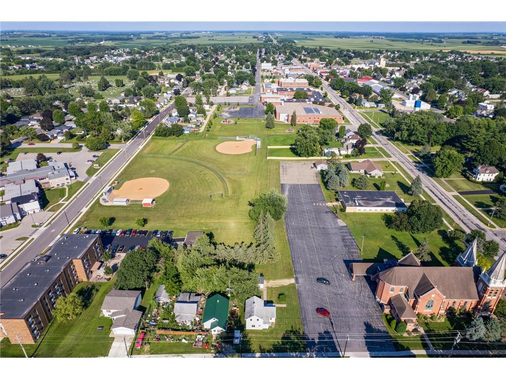 105 10th Street NW Plainview MN 55964 6777315 image25