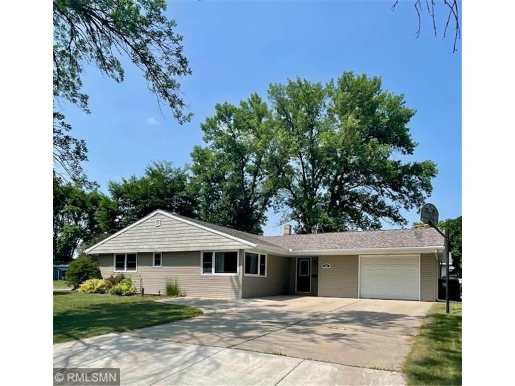 105 11th Avenue NE, Hutchinson, MN, 55350 MLS 6390954 Edina Realty