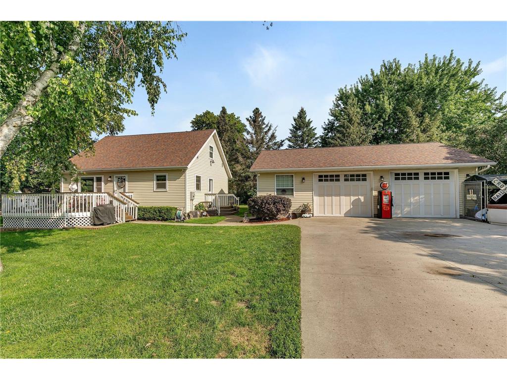 105 33rd Street NW Willmar MN 56201 6592212 image1