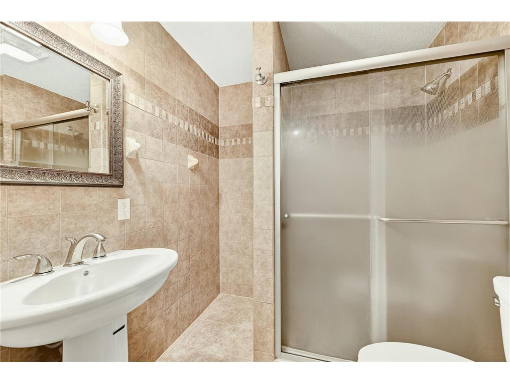 105 6th Avenue NW Dodge Center MN 55927 7081618 image11