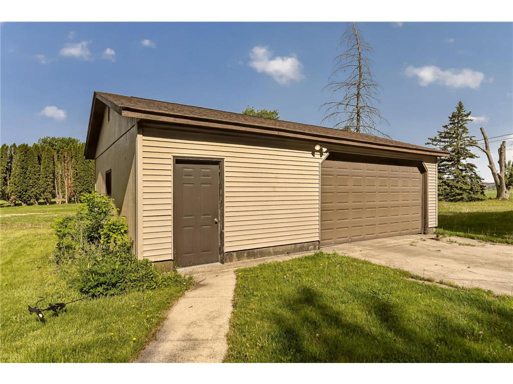 105 6th Avenue NW Dodge Center MN 55927 7081618 image4
