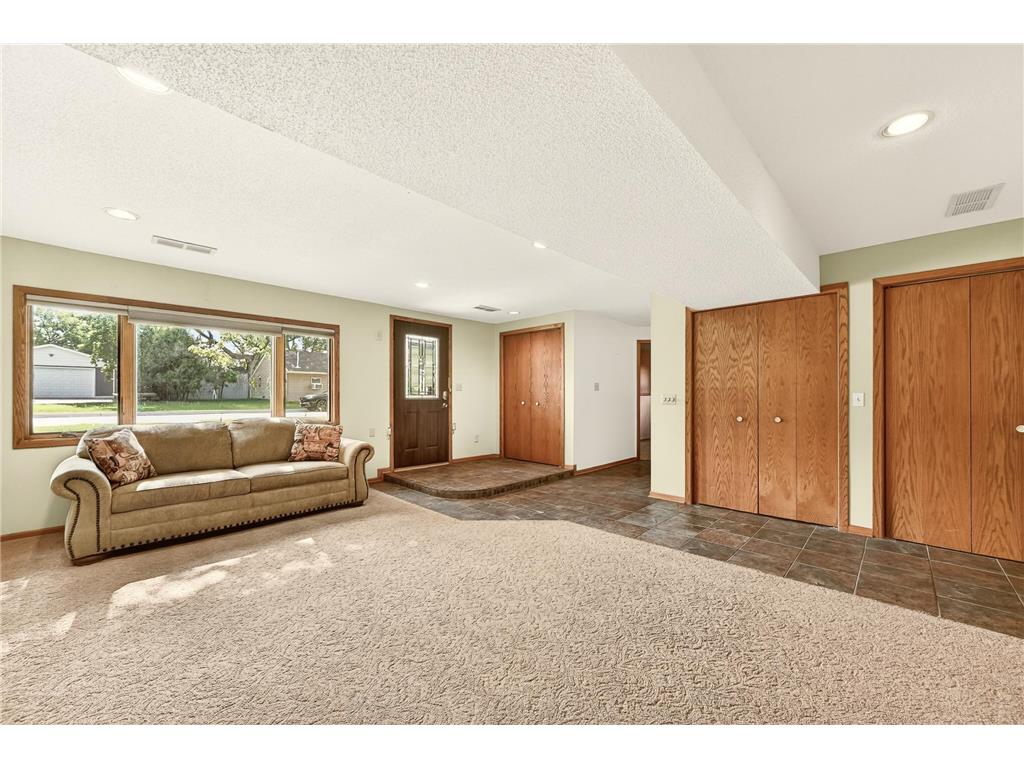 105 6th Avenue NW Dodge Center MN 55927 7081618 image7
