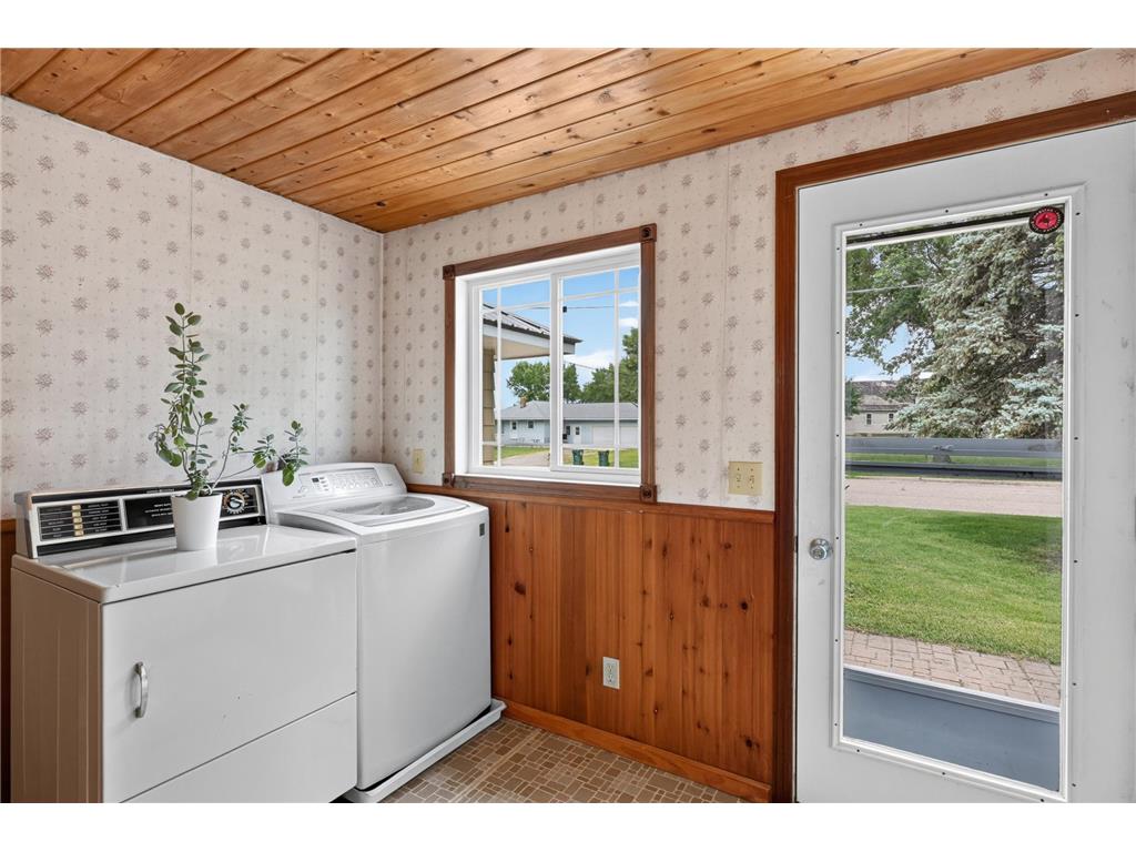 105 Anderson Street Brandon MN 56315 7104741 image12