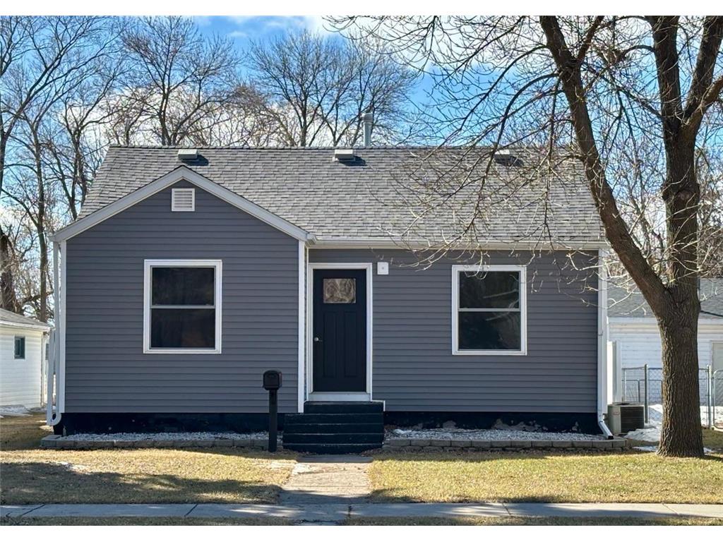 105 Arnold Avenue N Thief River Falls MN 56701 7045192 image1
