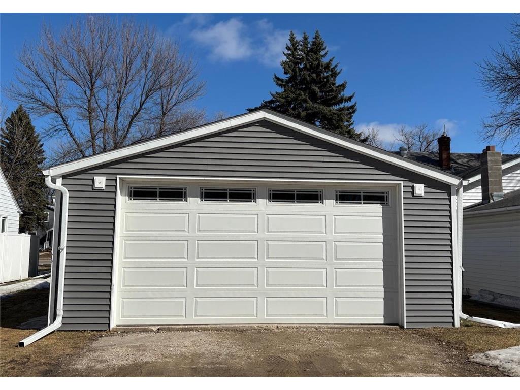 105 Arnold Avenue N Thief River Falls MN 56701 7045192 image2