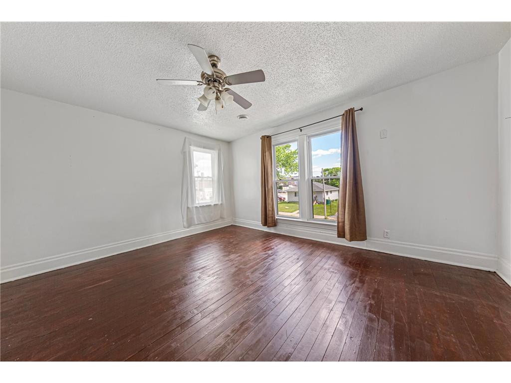 105 Ash Avenue SW Montgomery MN 56069 7100335 image34