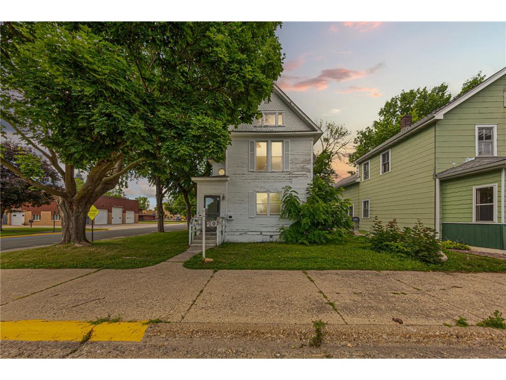 105 Ash Avenue SW Montgomery MN 56069 7100335 image4