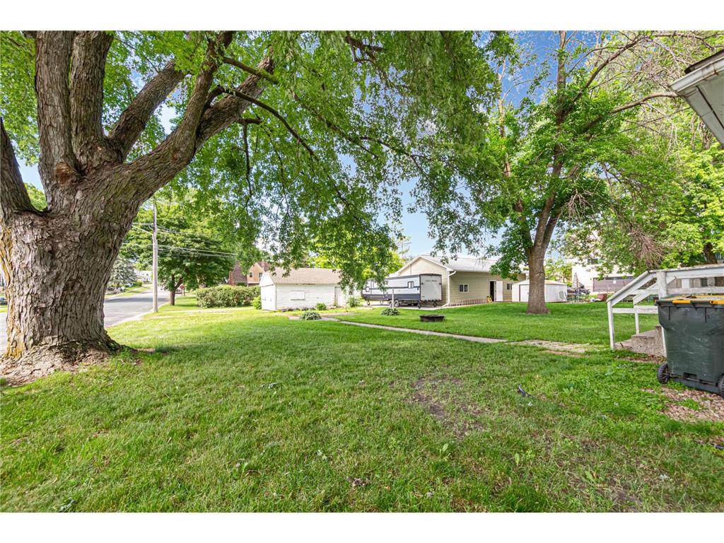 105 Ash Avenue SW Montgomery MN 56069 7100335 image6