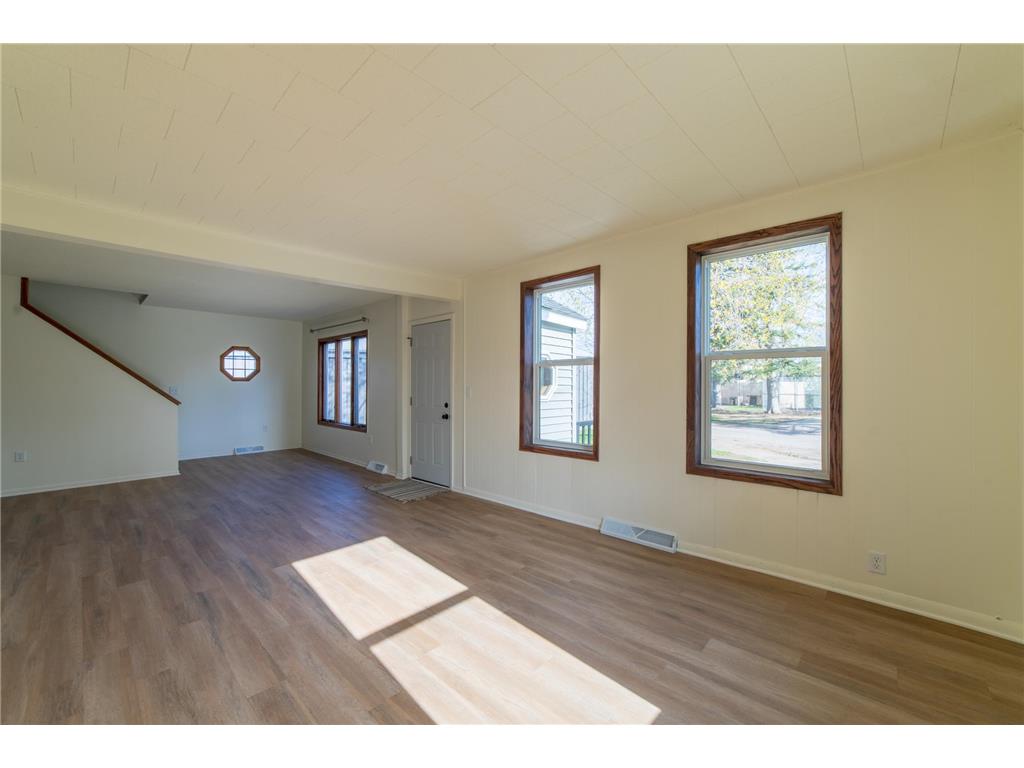 105 Commercial Avenue N Sandstone MN 55072 7066546 image38