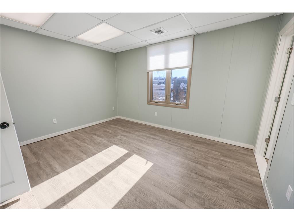 105 E Depot Street Litchfield MN 55355 7017050 image21