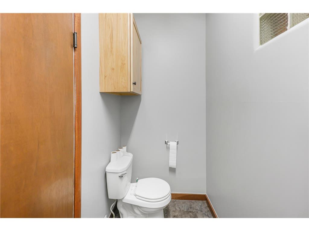 105 E Depot Street Litchfield MN 55355 7017050 image8