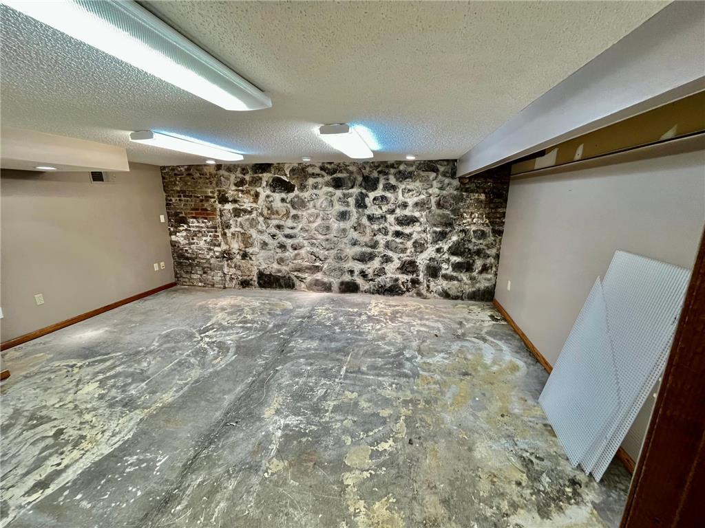 105 E Lincoln Avenue Fergus Falls MN 56537 6636847 image27