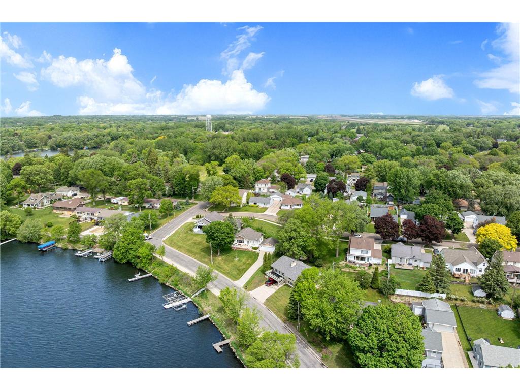 105 Giles Place Albert Lea MN 56007 7078288 image1