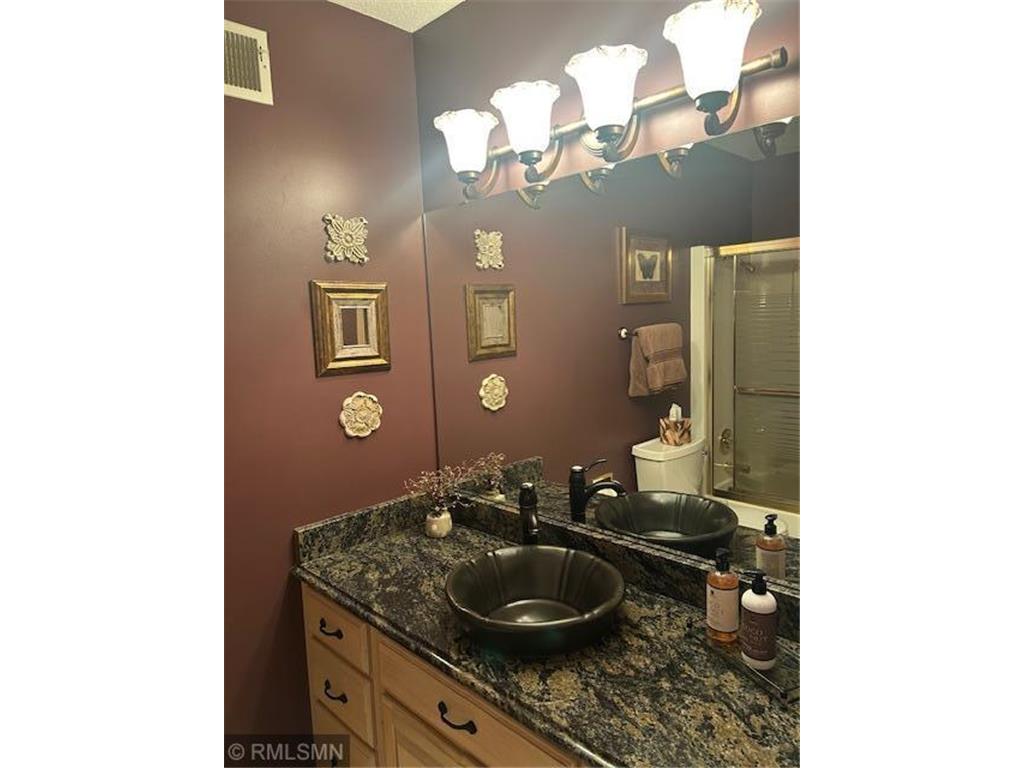 105 Hennepin Avenue N Glencoe MN 55336 6797483 image20