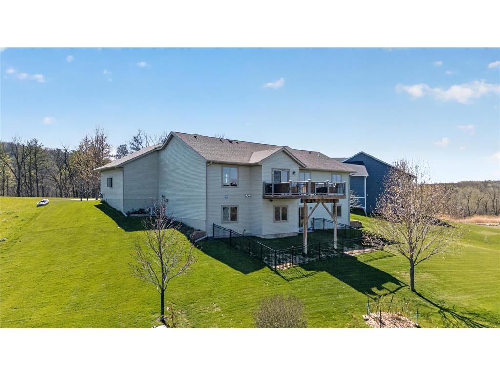 105 Hillwood Drive Lake City MN 55041 7061517 image6
