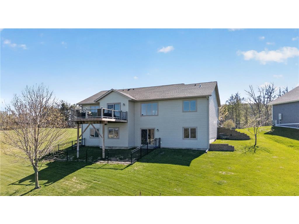 105 Hillwood Drive Lake City MN 55041 7061517 image9