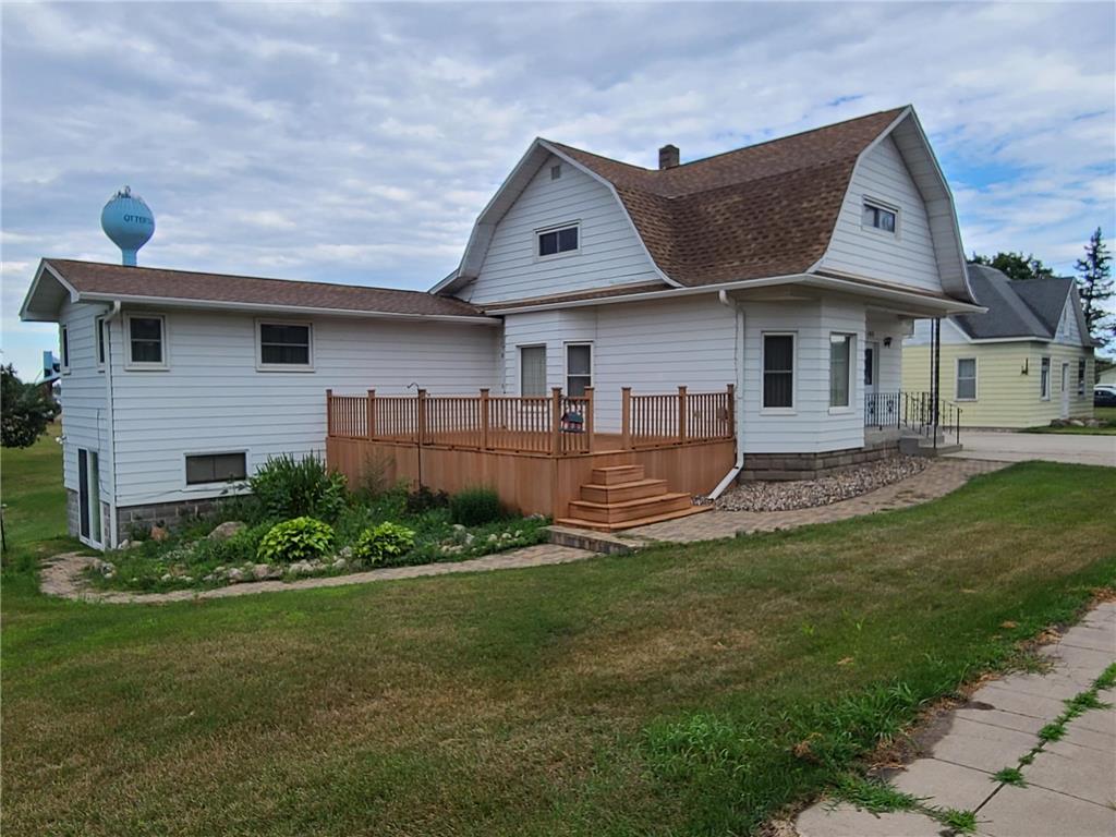105 Lake Avenue S Ottertail MN 56571 6246117 image1