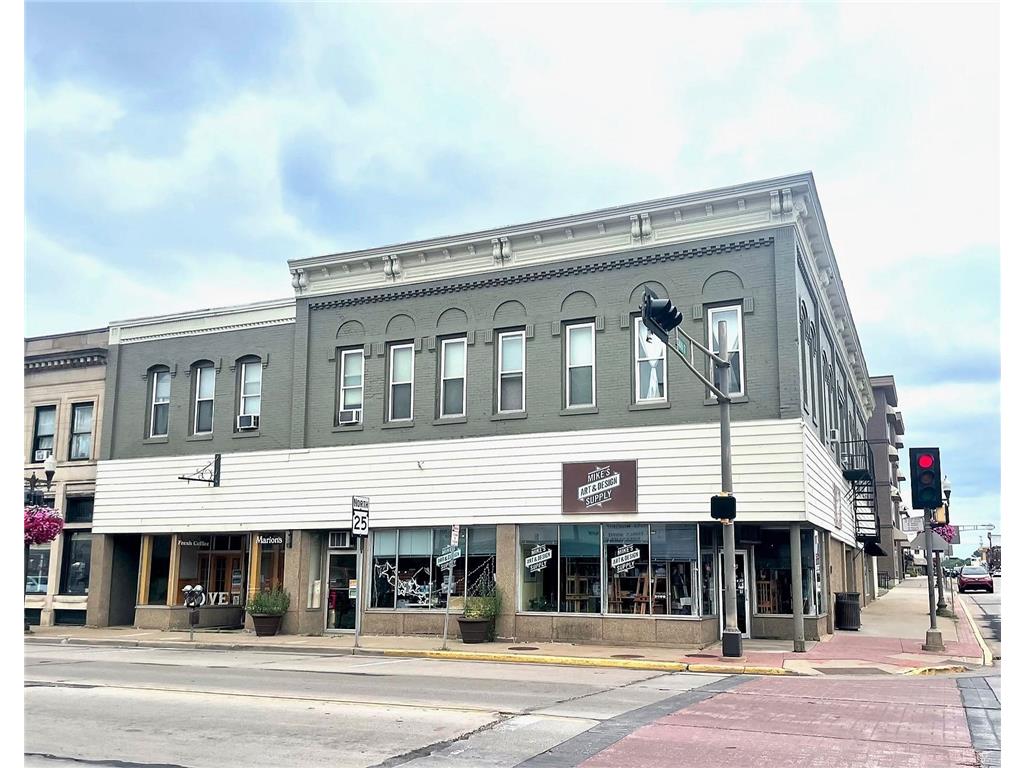 105 Main Street E Menomonie WI 54751 6405779 image1
