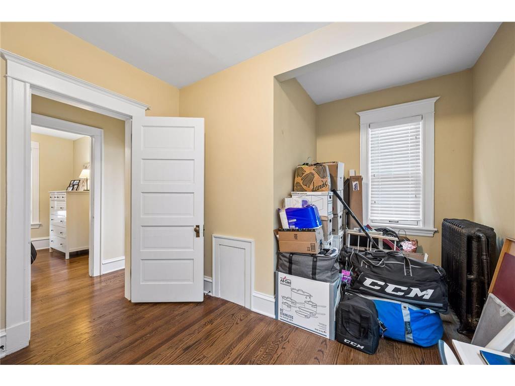 105 Milton Street S Saint Paul MN 55105 7063424 image18