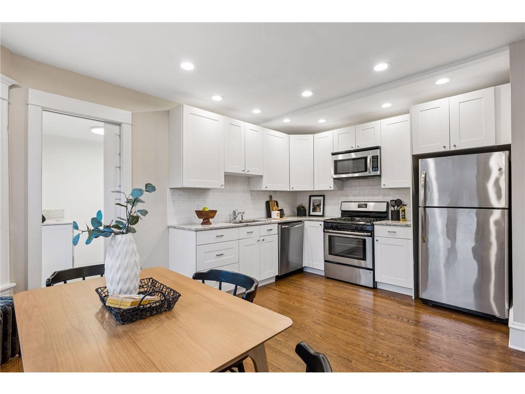 105 Milton Street S Saint Paul MN 55105 7063424 image22