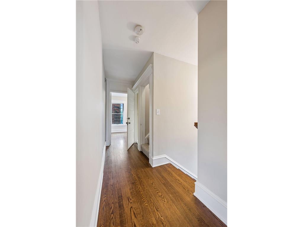 105 Milton Street S Saint Paul MN 55105 7063424 image27