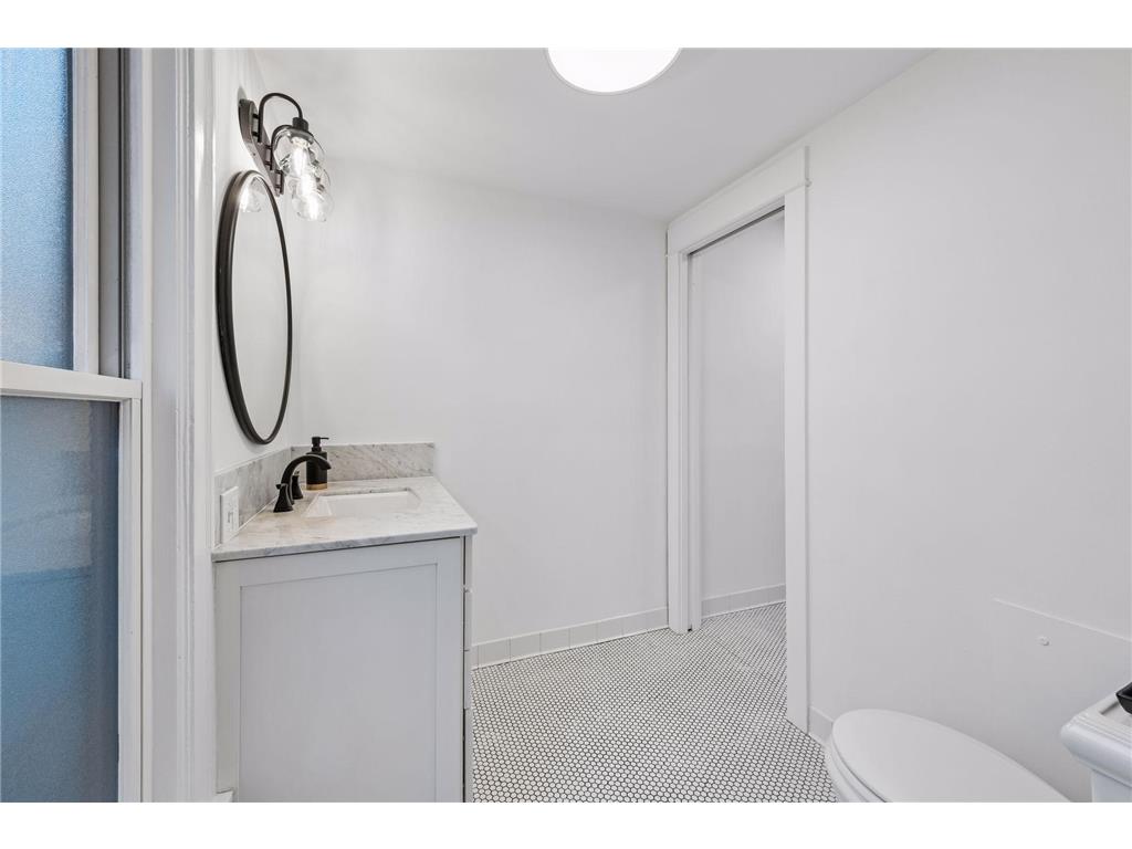 105 Milton Street S Saint Paul MN 55105 7063424 image30
