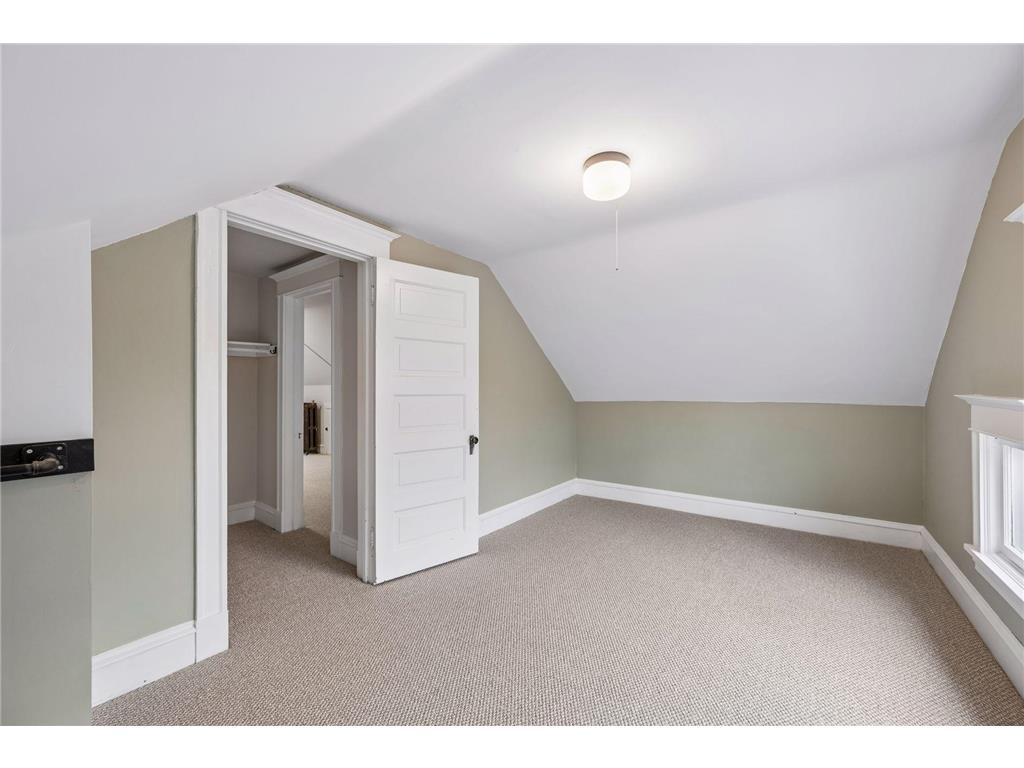 105 Milton Street S Saint Paul MN 55105 7063424 image33