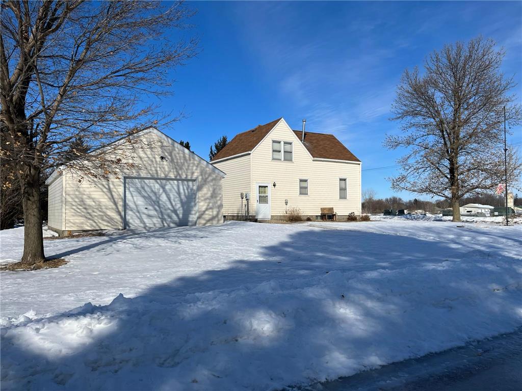 105 N 4th Avenue W, Truman, MN, 56088 MLS 6334204 Edina Realty