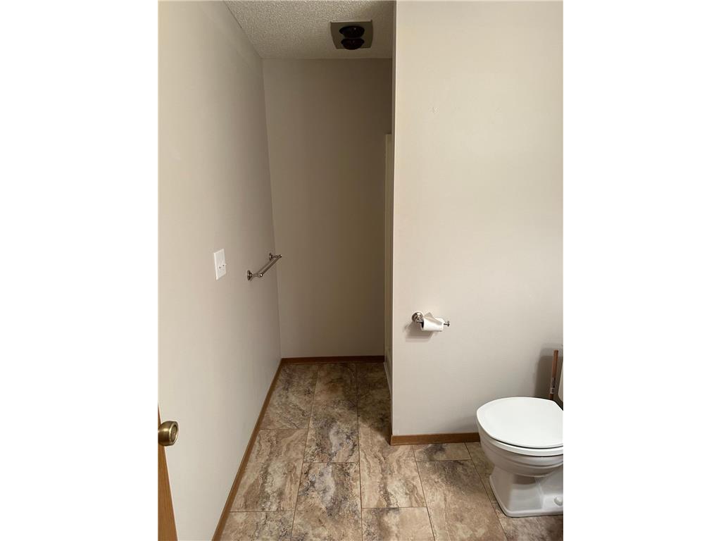 105 Oscar Avenue N Canby MN 56220 7070819 image20