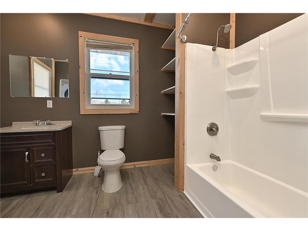 105 Roosevelt Street Coleraine MN 55722 7068793 image17