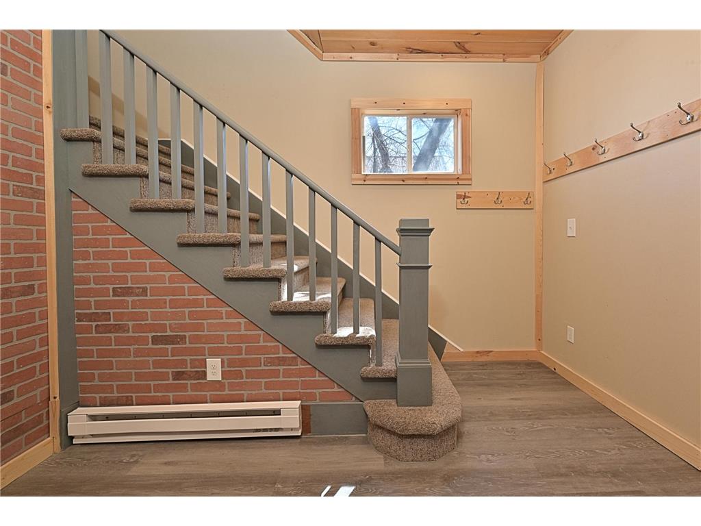 105 Roosevelt Street Coleraine MN 55722 7068793 image9