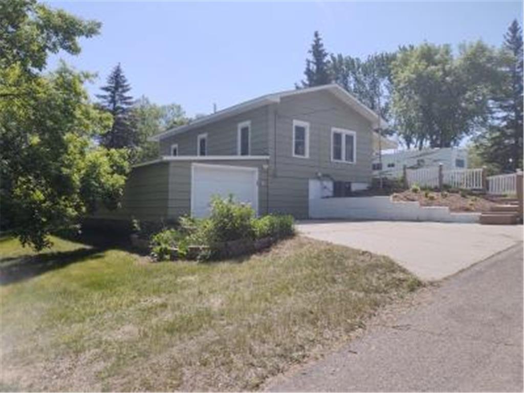 105 S Jefferson Avenue, Battle Lake, MN, 56515 MLS 6378014 Edina