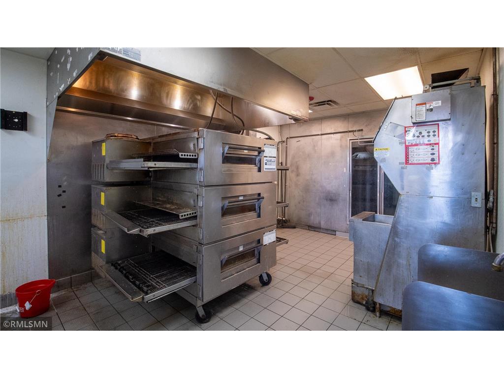 105 S Oak Avenue Owatonna MN 55060 7017642 image4