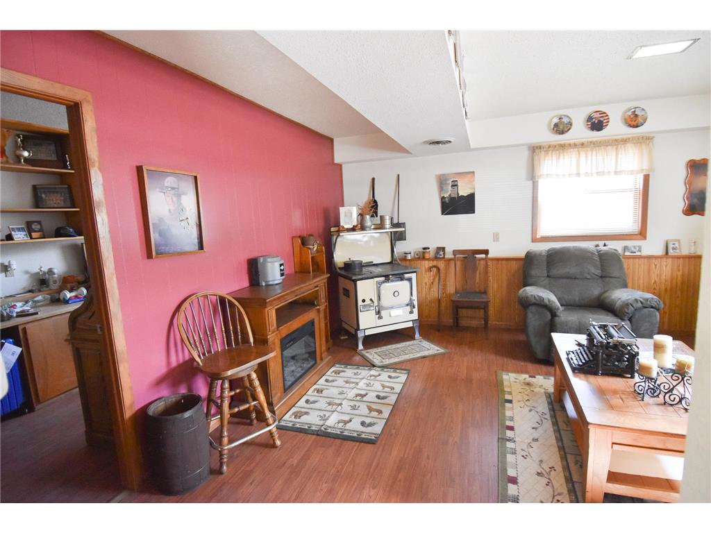 105 Valley View Road Karlstad MN 56732 7049926 image15