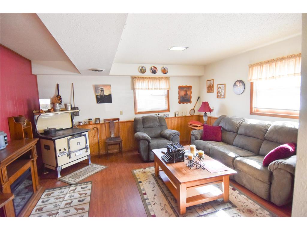 105 Valley View Road Karlstad MN 56732 7049926 image16