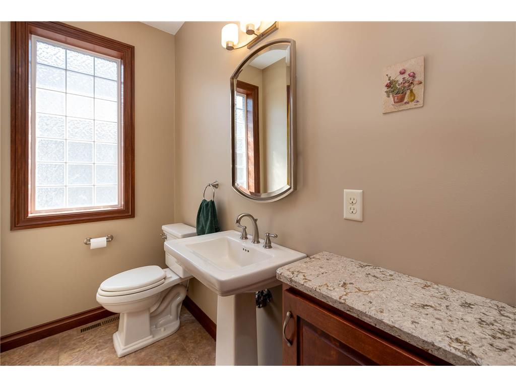 105 Viking Court Mankato MN 56001 7061539 image16