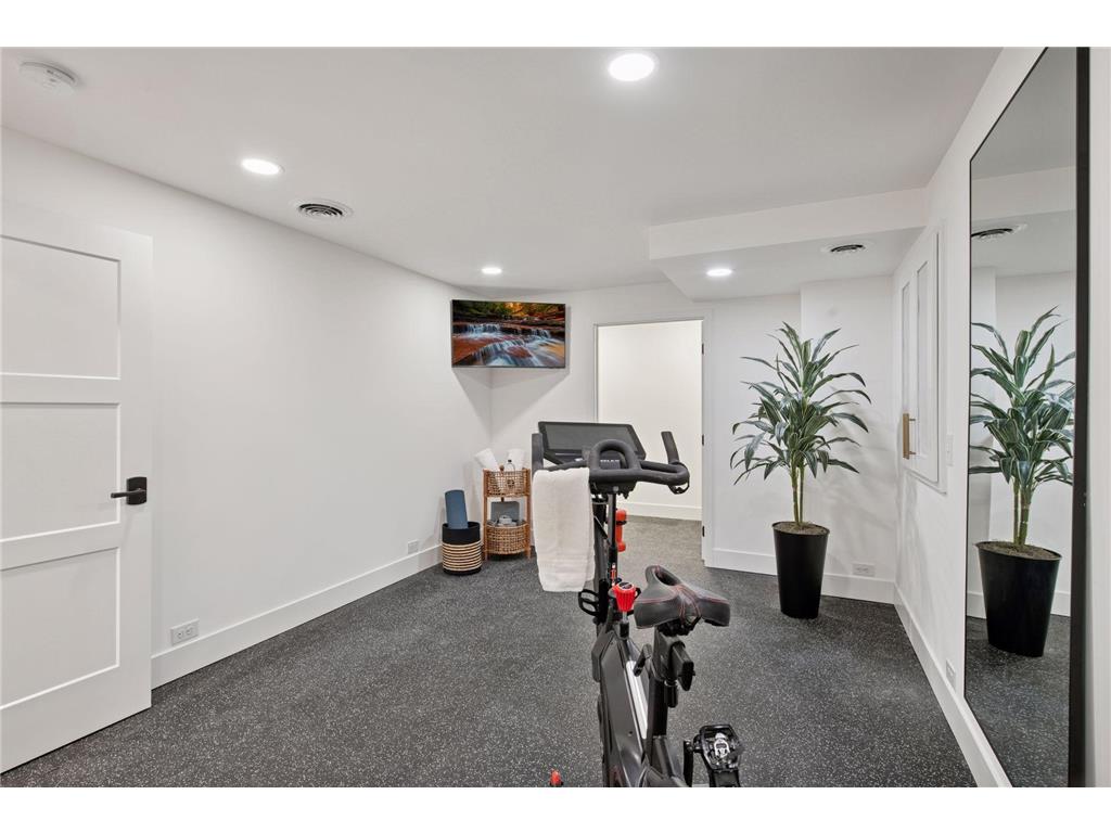 105 Walker Avenue N Wayzata MN 55391 7029478 image106