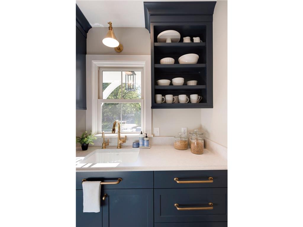 105 Walker Avenue N Wayzata MN 55391 7029478 image44