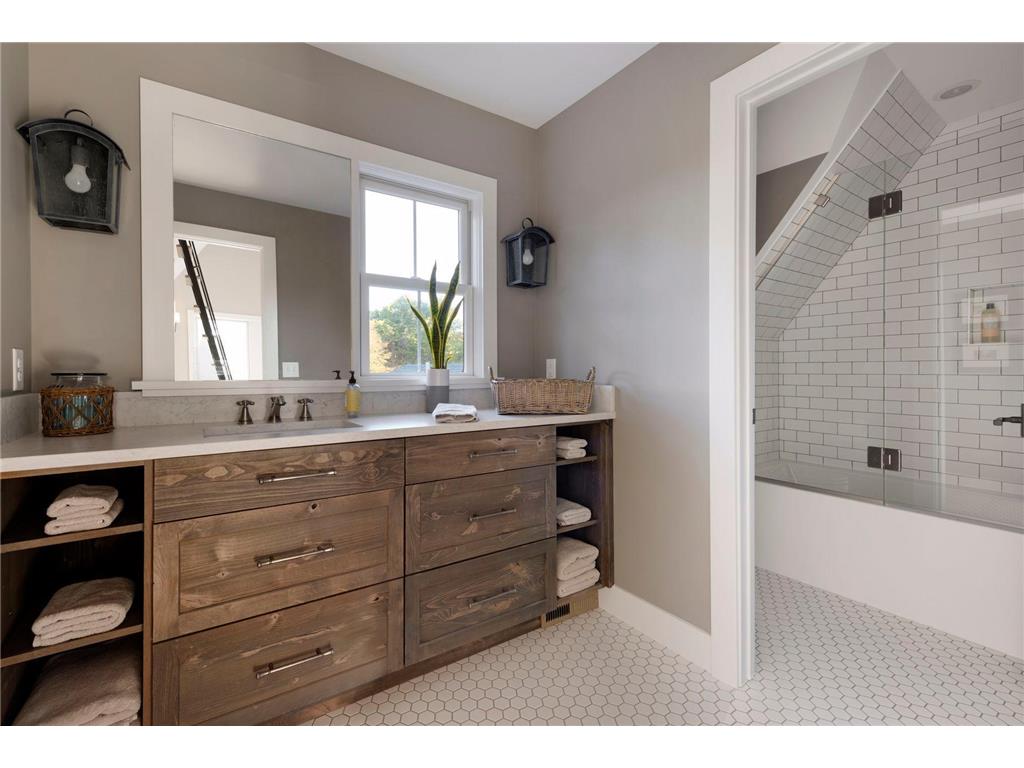 105 Walker Avenue N Wayzata MN 55391 7029478 image68