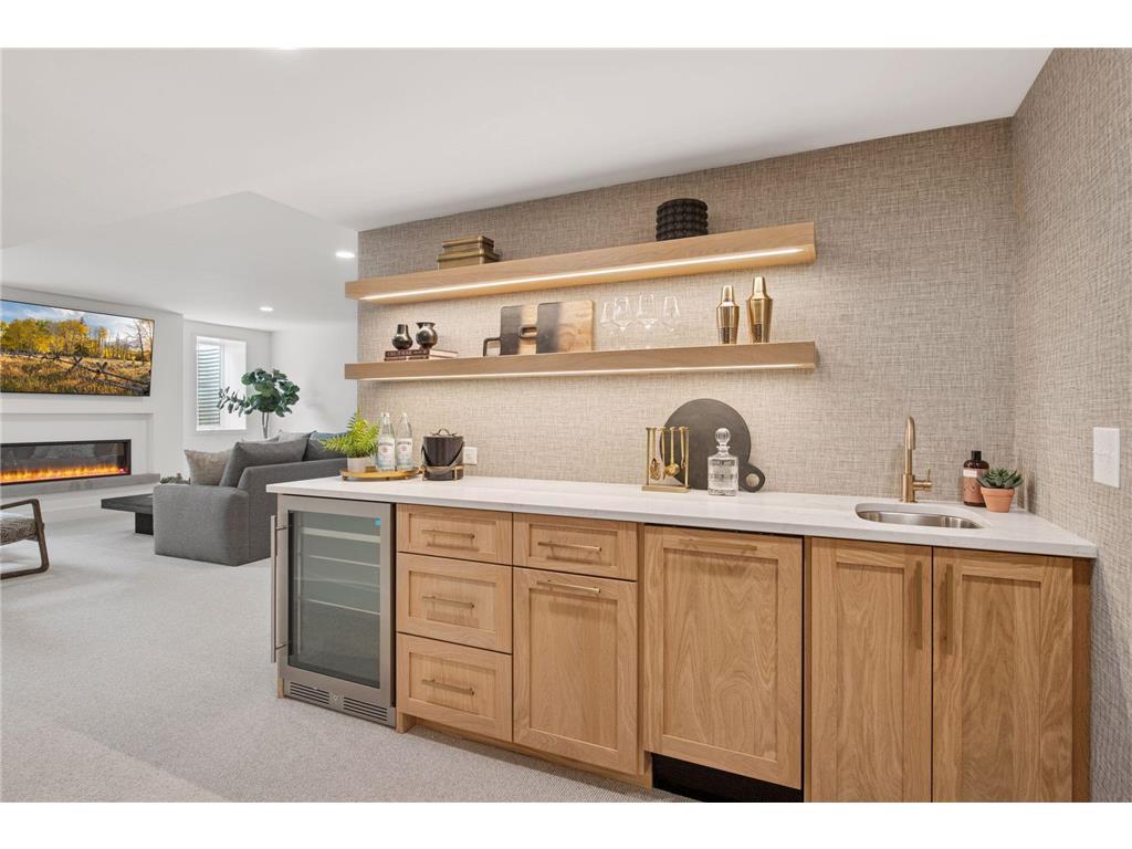 105 Walker Avenue N Wayzata MN 55391 7029478 image95