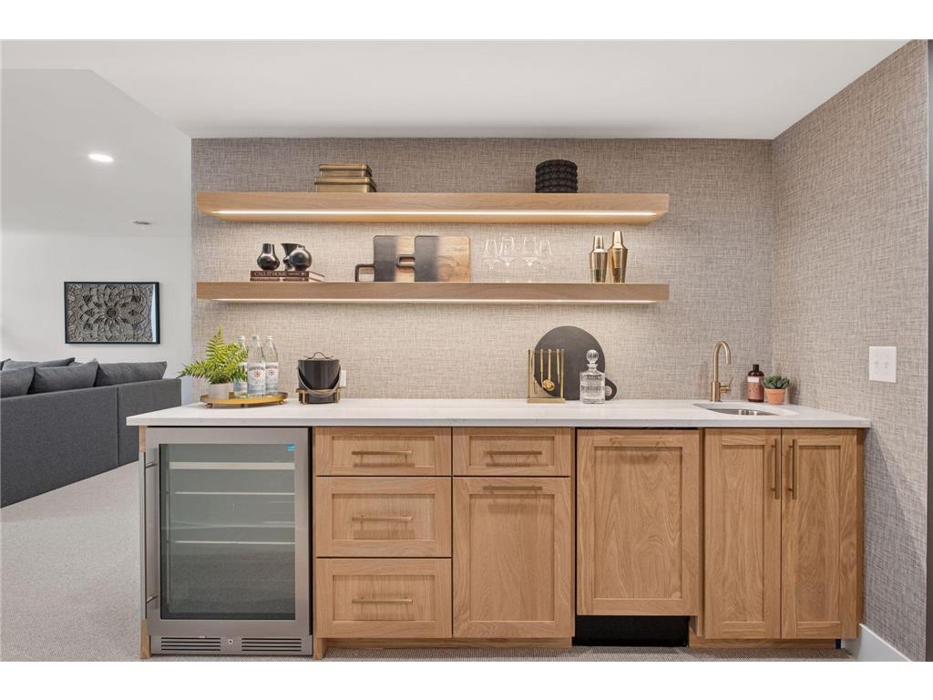 105 Walker Avenue N Wayzata MN 55391 7029478 image96