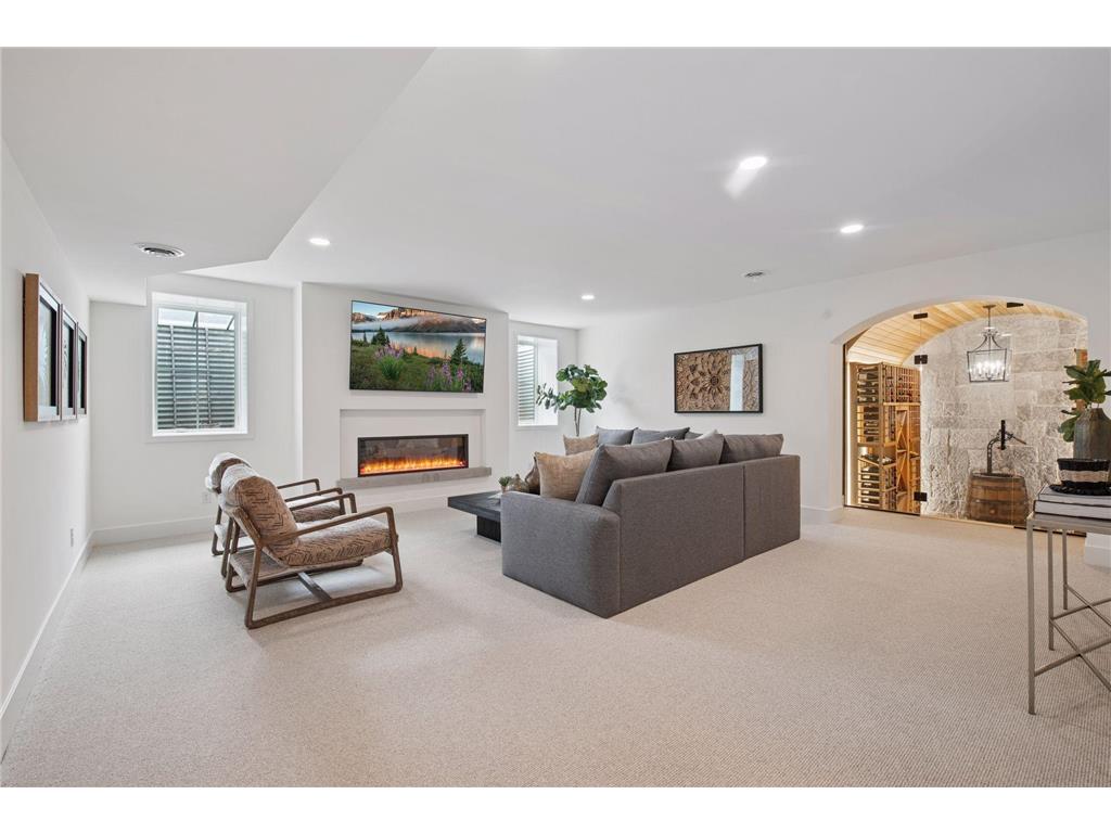 105 Walker Avenue N Wayzata MN 55391 7029478 image97