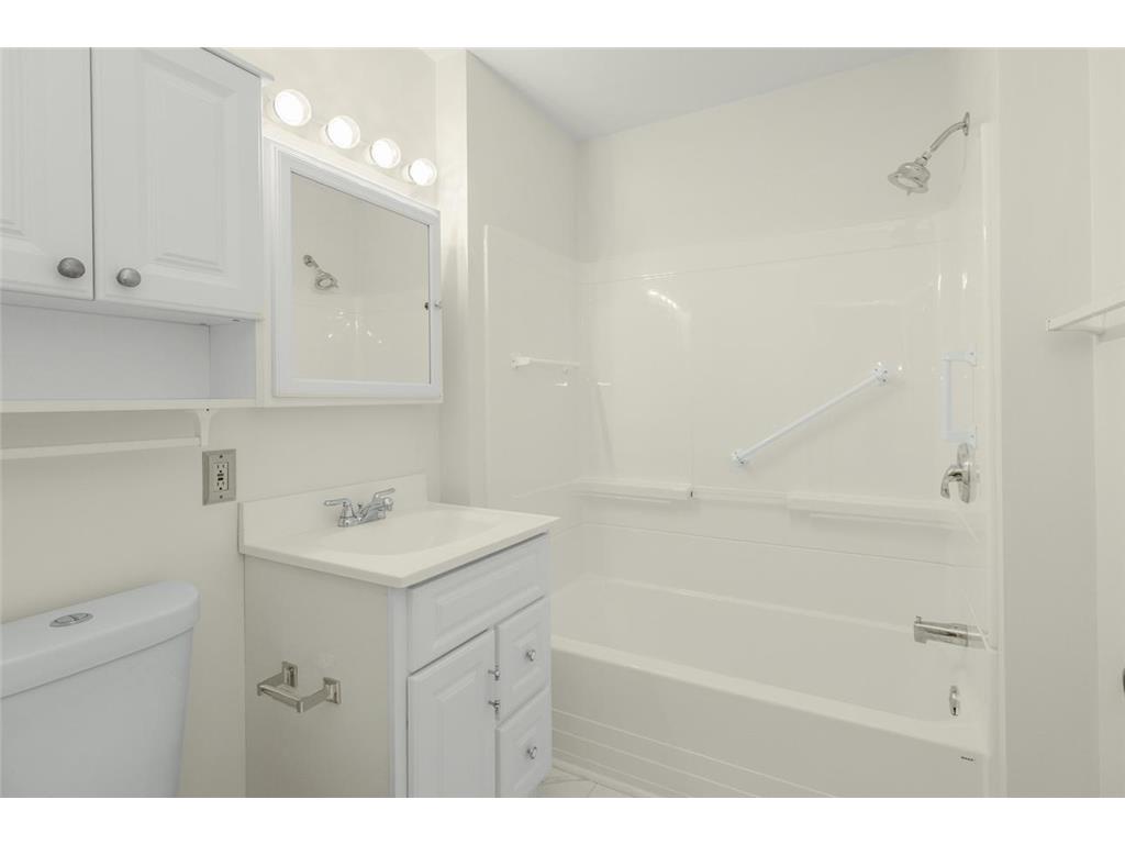 105 Warner Avenue S Willernie MN 55090 7068438 image22