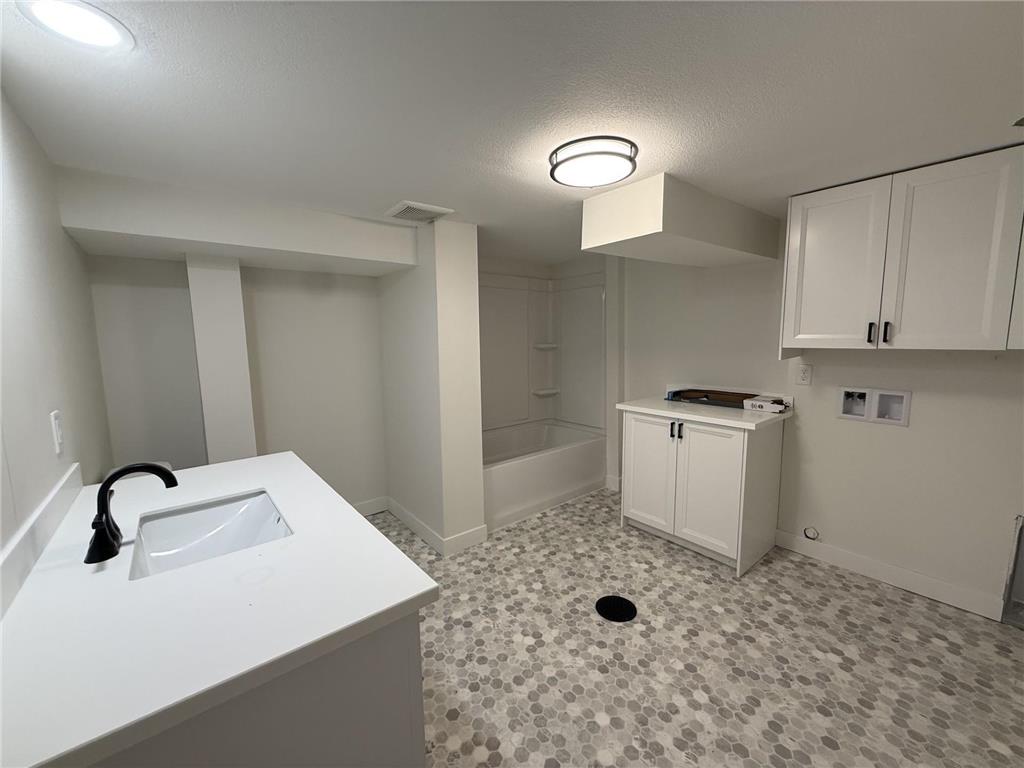 1050 Bluff Street NE Hutchinson MN 55350 7108417 image10
