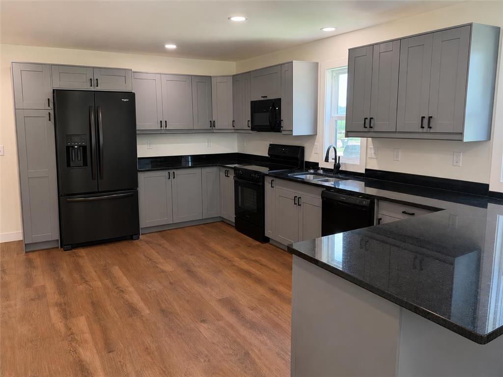 1050 Bluff Street NE Hutchinson MN 55350 7108417 image2