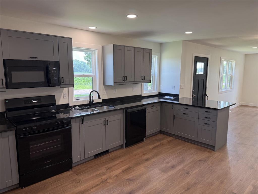 1050 Bluff Street NE Hutchinson MN 55350 7108417 image3