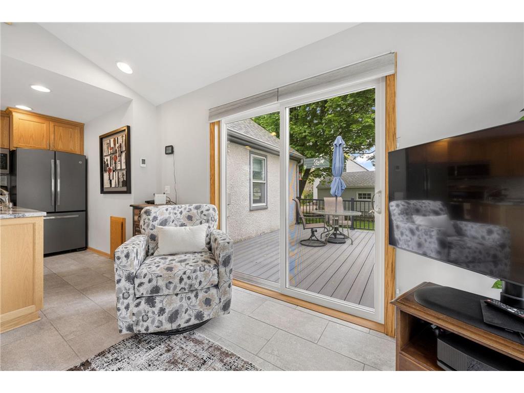 1050 County Road B2 W Roseville MN 55113 7068648 image16