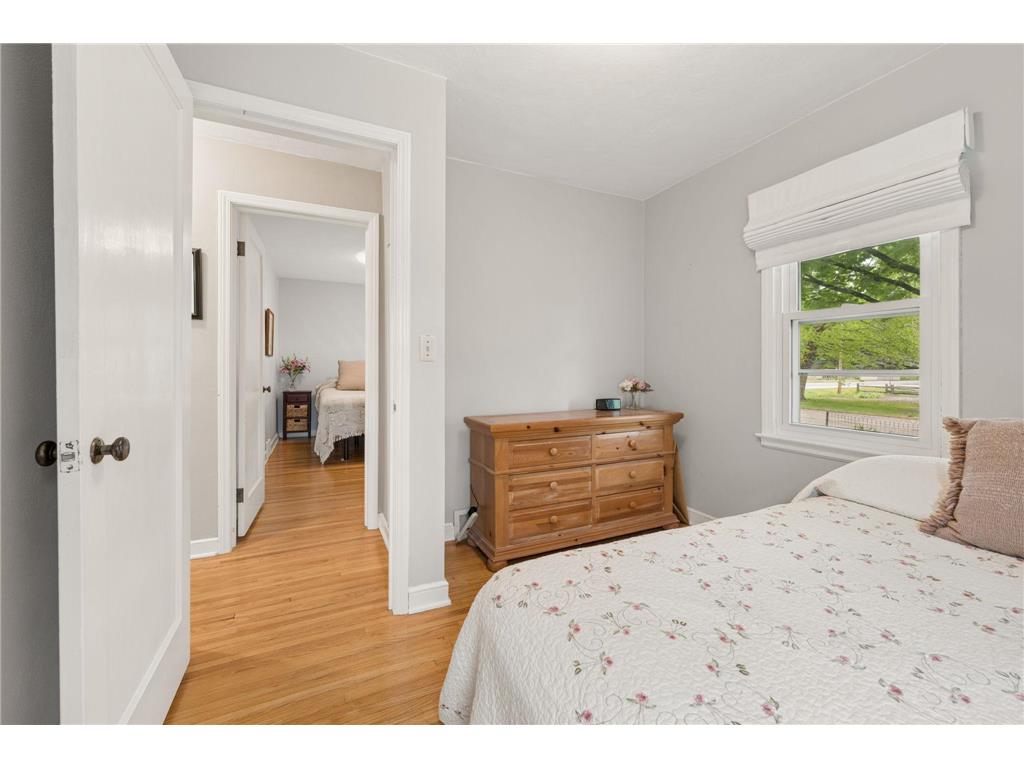 1050 County Road B2 W Roseville MN 55113 7068648 image19